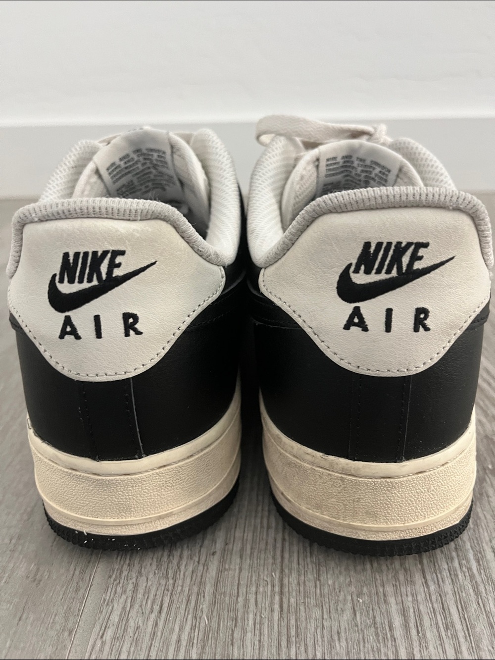 Nike Air Force 1 Men's Low-Top Sneakers — Black & White Size 10.5 CT7875-994 - Picture 5 of 6